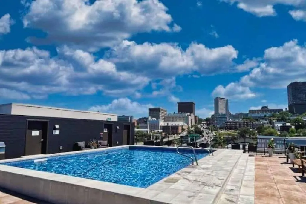 1Ch - Rooftop Pool - Kitchen - Smart Tv - Gym - 750M Qc ケベックシティ 0*,  カナダ