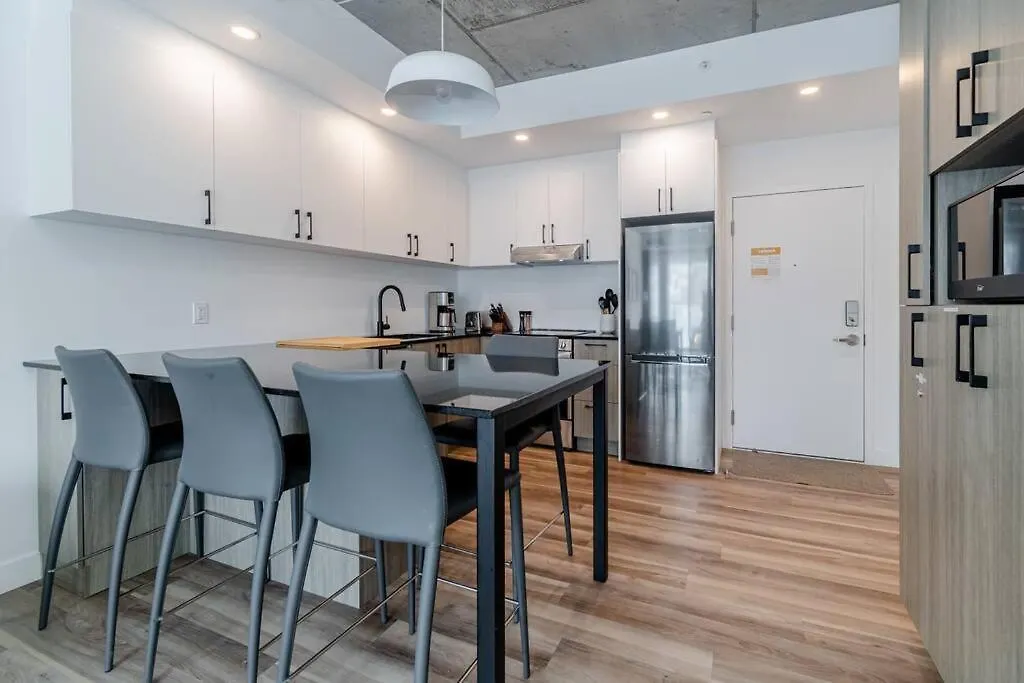 1Ch - Rooftop Pool - Kitchen - Smart Tv - Gym - 750M Qc ケベックシティ