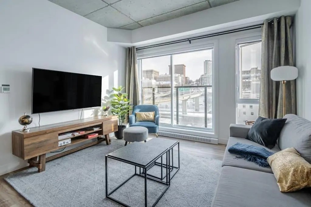 1Ch - Rooftop Pool - Kitchen - Smart Tv - Gym - 750M Qc ケベックシティ